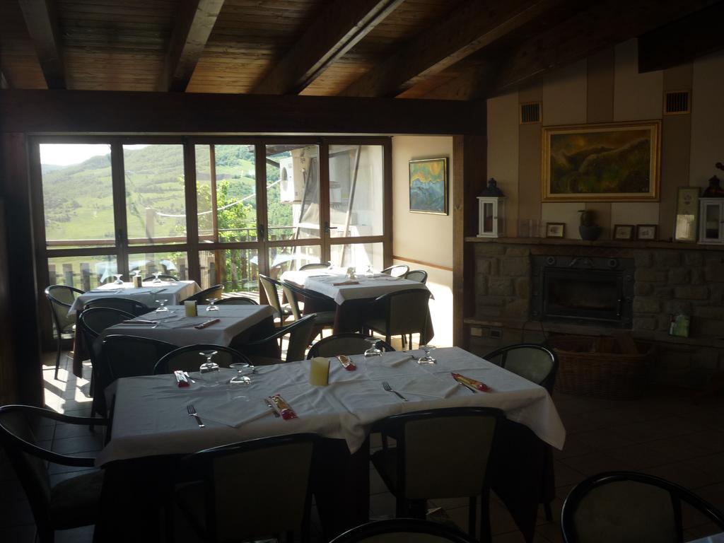 Mamma Teresa Hotel Sestola Exterior photo